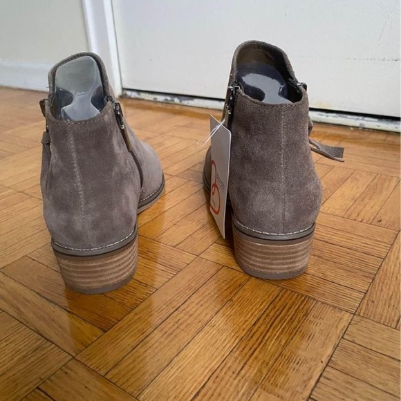 NWT ankle boots - Picture 9 of 11